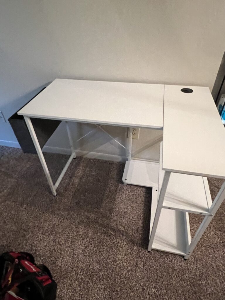 Desk Assembler in Kansas City