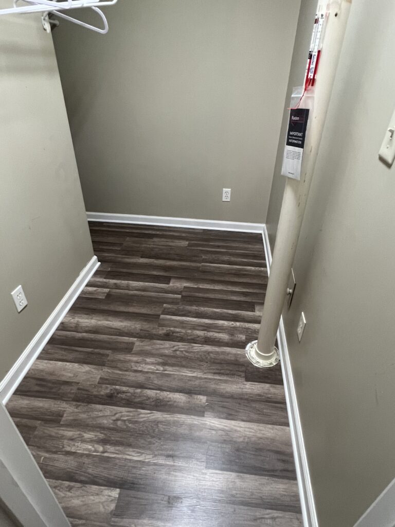 laminate flooring installer in overland park